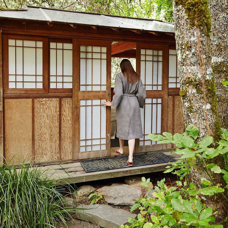 Secluded pagodas at Osmosis Day Spa